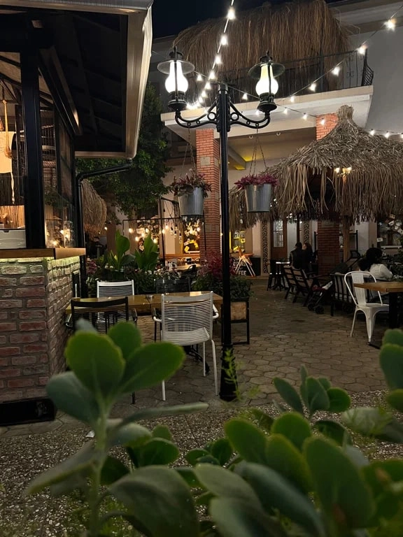 Кафе "Luna Garden"