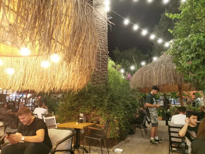 Кафе "Luna Garden"