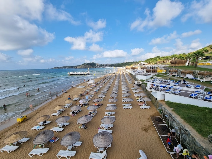 Пляж Solar Beach в Стамбуле: Море, Пляж, Солар, Пляжи Стамбула , Шезлонг,