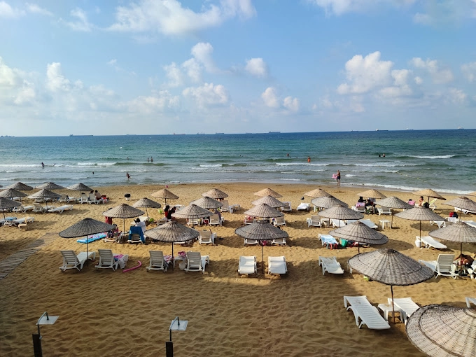 Пляж Solar Beach в Стамбуле: Море, Пляж, Солар, Пляжи Стамбула , Шезлонг,