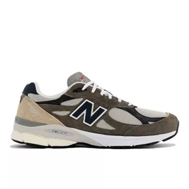  Магазин "New Balance"