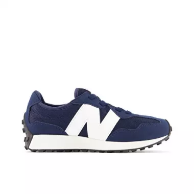  Магазин "New Balance"