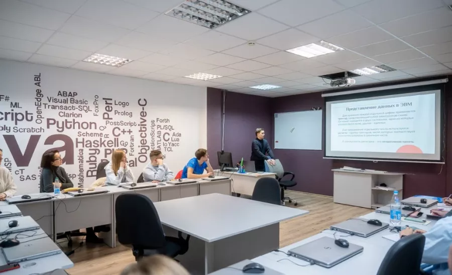 Образовательный центр программирования и высоких технологий IT-Academy в Минске: Программирование, Курсы, Обучение, IT, Образование, Компьютеры, Дополнительное образование,