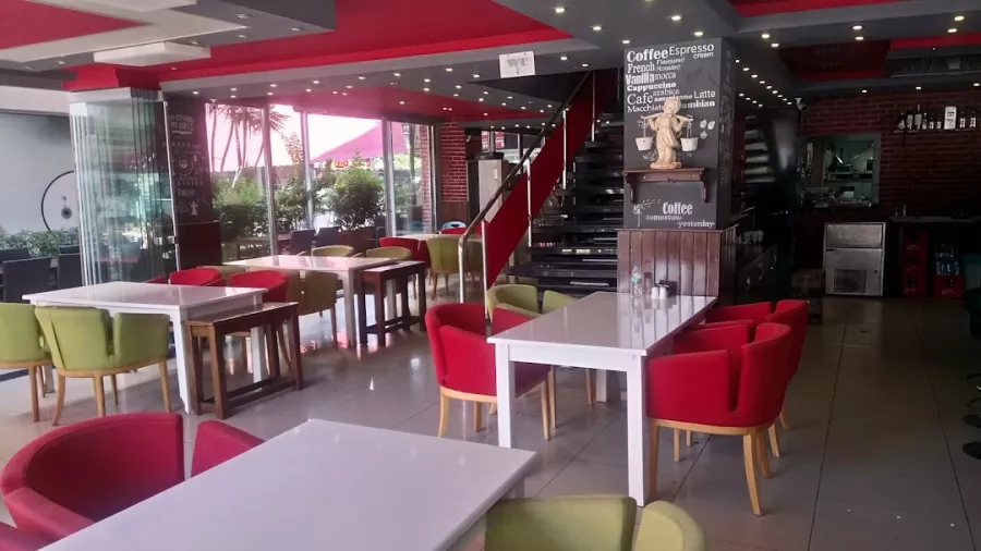 Ресторан Red Castle Belek в Белек: Ресторан, Бар, Кальянная, Разливное пиво, Рыбный ресторан, Морепродукты,