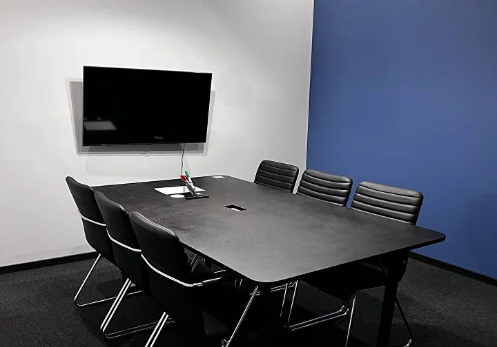 Коворкинг Campus в Минске: Ковркинг, Рабочее место, Фриланс, Кухня, Рабочее прастранство, Переговорные комнаты, Скайп рум, Офисы, Опенспейс,