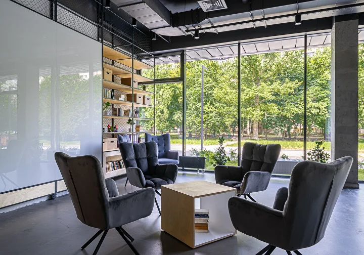 Коворкинг Campus в Минске: Ковркинг, Рабочее место, Фриланс, Кухня, Рабочее прастранство, Переговорные комнаты, Скайп рум, Офисы, Опенспейс,