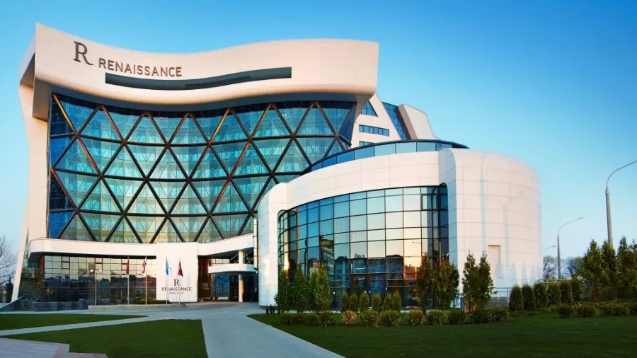 Ренессанс Минск Конгресс Отель и СПА 5* в Минске: Отель, Номера, СПА, Бассейн, Ресторан, Бар, Казино,