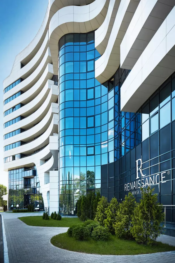Ренессанс Минск Конгресс Отель и СПА 5* в Минске: Отель, Номера, СПА, Бассейн, Ресторан, Бар, Казино,