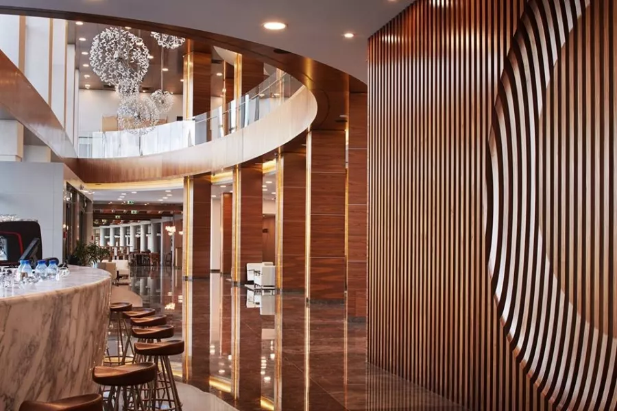 Minsk Marriott Hotel 5* в Минске: Отель, Номера, Бассейн, СПА, Фитнес-центр, Рестораны, Бары, Конференц-залы, Переговорные комнаты, Лектории,