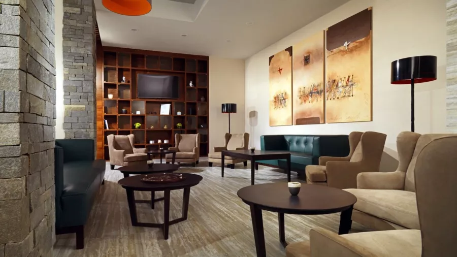 Minsk Marriott Hotel 5* в Минске: Отель, Номера, Бассейн, СПА, Фитнес-центр, Рестораны, Бары, Конференц-залы, Переговорные комнаты, Лектории,