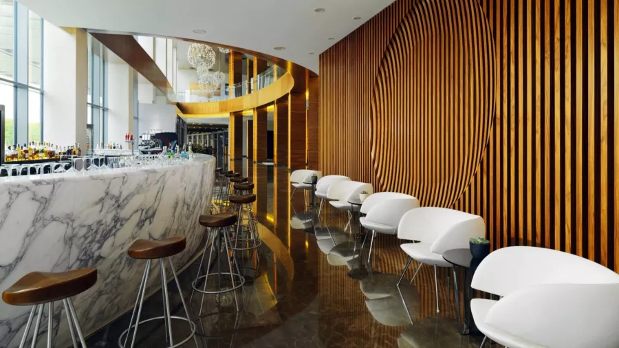 Minsk Marriott Hotel 5* в Минске: Отель, Номера, Бассейн, СПА, Фитнес-центр, Рестораны, Бары, Конференц-залы, Переговорные комнаты, Лектории,