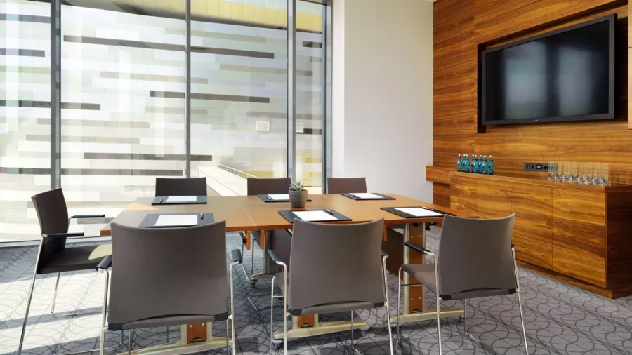 Minsk Marriott Hotel 5* в Минске: Отель, Номера, Бассейн, СПА, Фитнес-центр, Рестораны, Бары, Конференц-залы, Переговорные комнаты, Лектории,