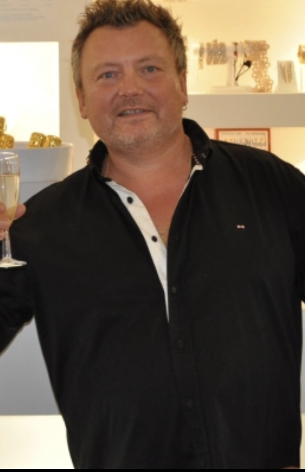 Парикмахерская "Peluquería Kraemer"