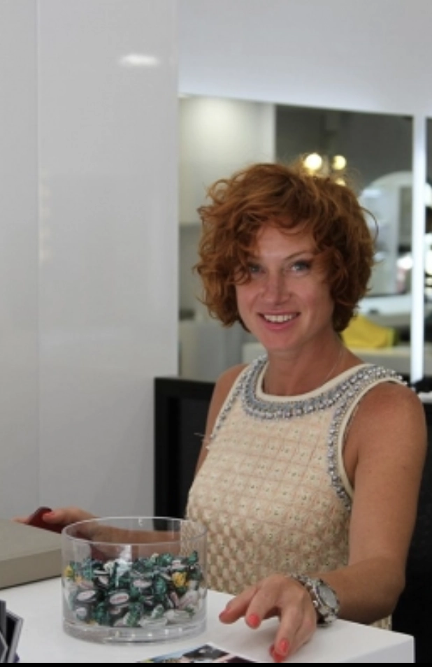 Парикмахерская "Peluquería Kraemer"