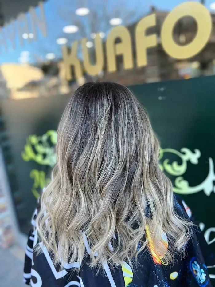 Салон красоты "Bayan Kuaförü Beauty Studio by NATALIIA MUSAEVA(BELEK)"