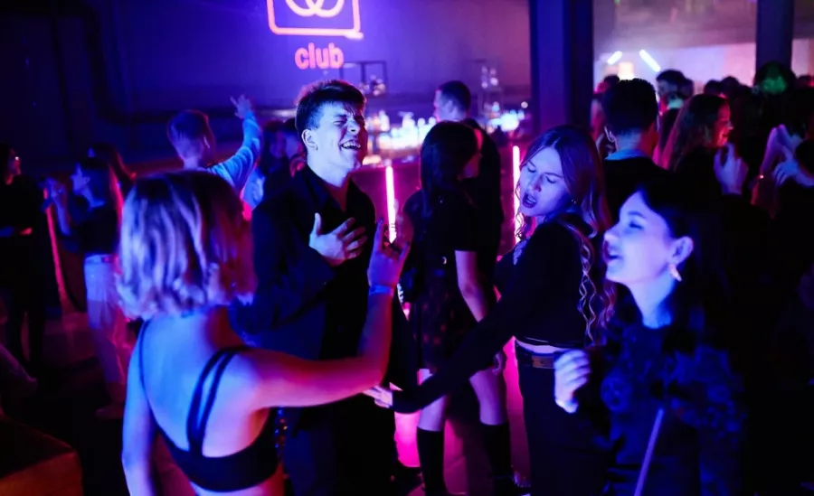 Ночной клуб Club 58 в Минске: Ночной клуб, Бар, Коктейли, Танцы, Танцпол, Музыкально, Не пропусти, Вкусная Еда,