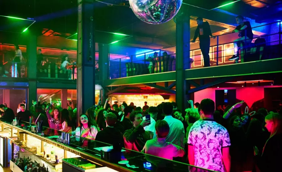 Ночной клуб Club 58 в Минске: Ночной клуб, Бар, Коктейли, Танцы, Танцпол, Музыкально, Не пропусти, Вкусная Еда,
