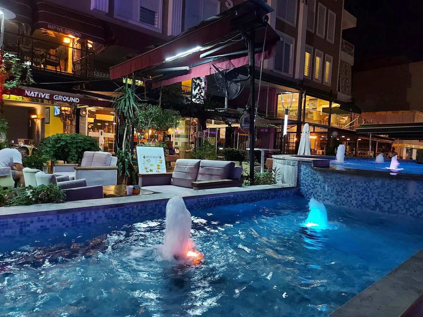 Кофейня "NATIVE GROUND BISTRO & CAFE"