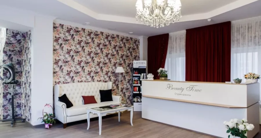 Салон красоты Beauty Time в Минске: Студия красоты, Ногти, Маникюр, Педикюр, Волосы, Стрижки, Косметология, СПА, Макияж, Коррекция фигуры, Инъекции, Дерматология, Брови, Ресницы,