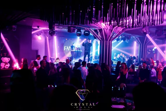 Ночной клуб "Crystal Hall"