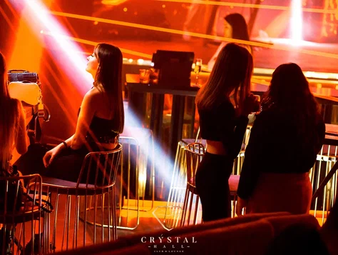 Ночной клуб "Crystal Hall"