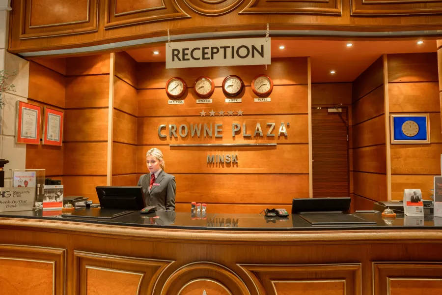 Отель Crowne Plaza 4* в Минске: Отель, Бассейн, Ресторан, Бар, Шведский стол, Фитнес, Казино, Spa,