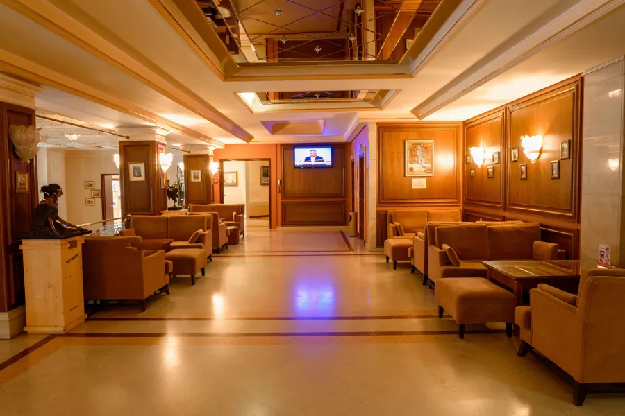 Отель Crowne Plaza 4* в Минске: Отель, Бассейн, Ресторан, Бар, Шведский стол, Фитнес, Казино, Spa,