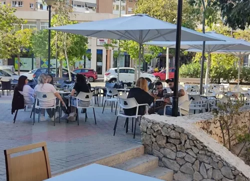 Бар Bar Cafetería Cherry  в  Аликанте