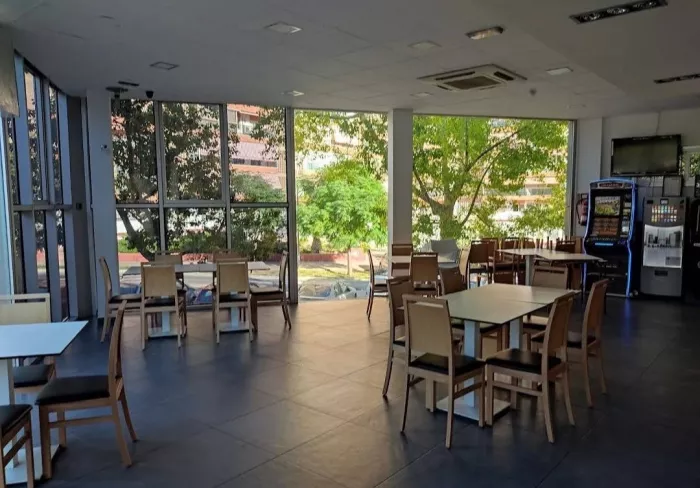 Бар "Bar Cafetería Cherry"