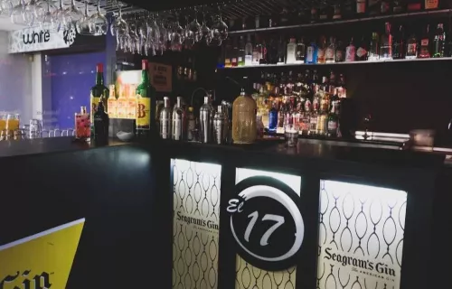 Бар El 17 de Castaños  в  Аликанте