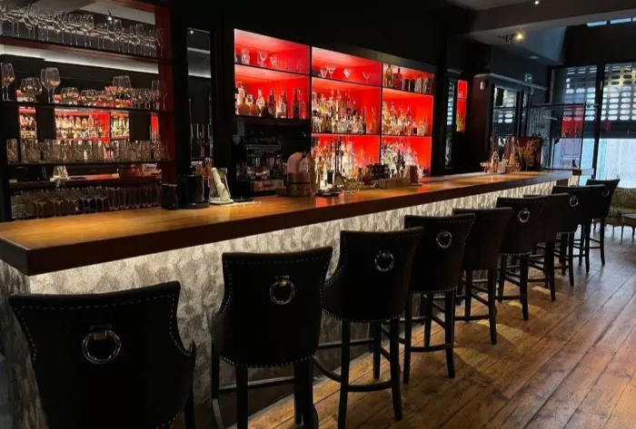 Бар "Oculto Alicante"