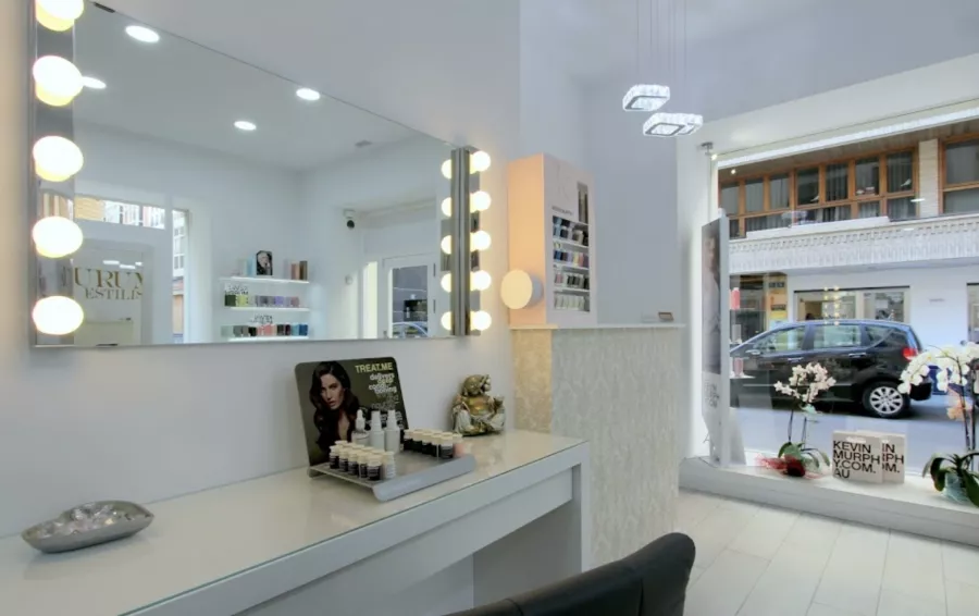 Салон красоты Aurum Estilistas y Belleza в Аликанте: Салон красоты, Красота, Волосы, Ногти, Стрижка, Ботекс,