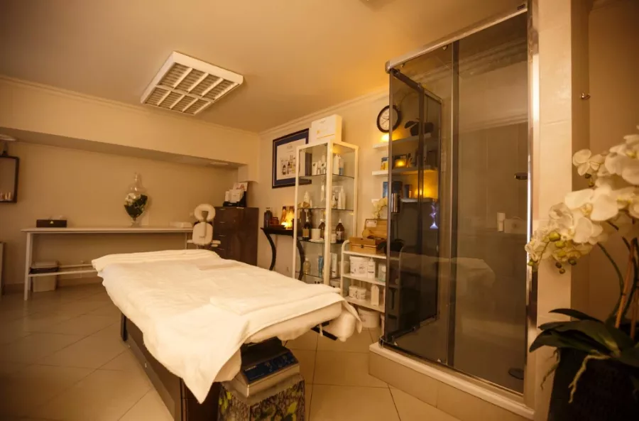 Салон красоты ЭтуальSpa в Минске: Студия красоты, Индустрия красоты, Ногти, Педикюр, Маникюр, Волосы, Стрижки, Массаж, СПА-услуги, Брови, Макияж, Бассейн,