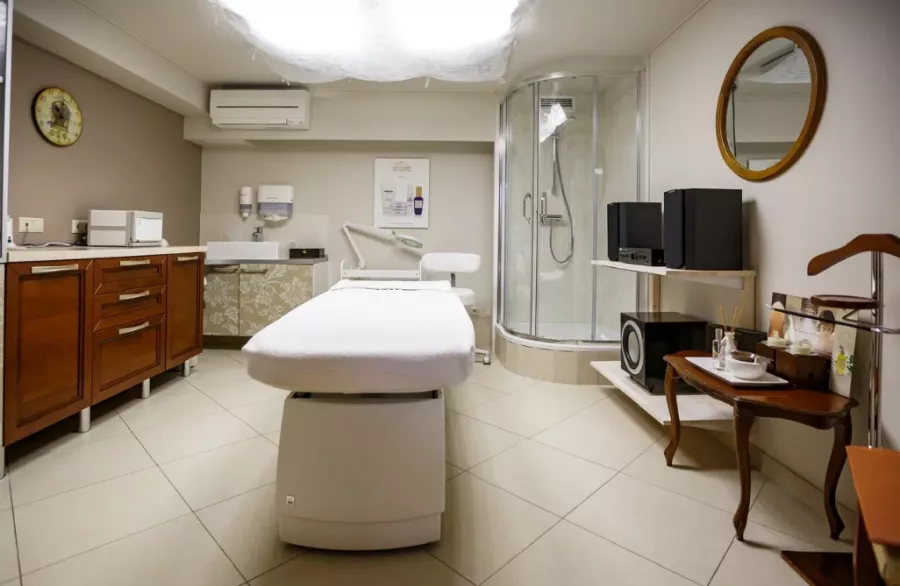 Салон красоты ЭтуальSpa в Минске: Студия красоты, Индустрия красоты, Ногти, Педикюр, Маникюр, Волосы, Стрижки, Массаж, СПА-услуги, Брови, Макияж, Бассейн,