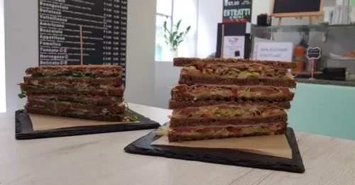 Ресторан Toast & Roll  в  Комо