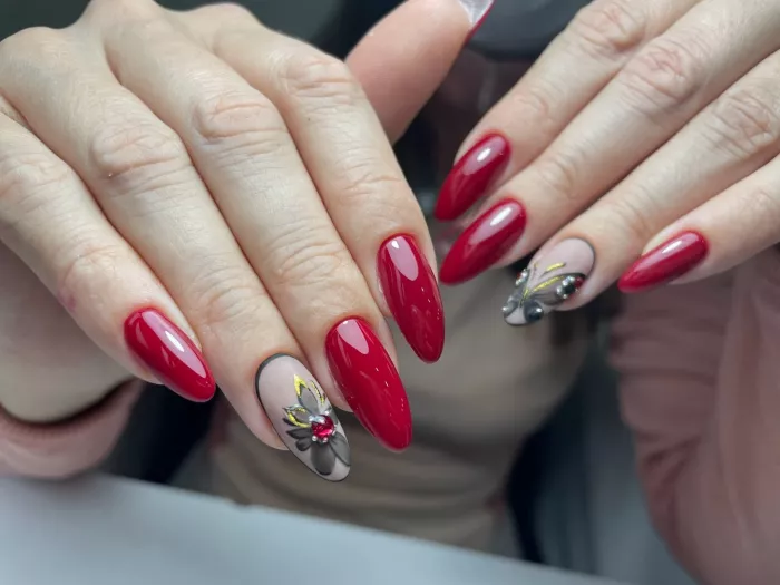 Салон красоты "Crown Beauty Salon"