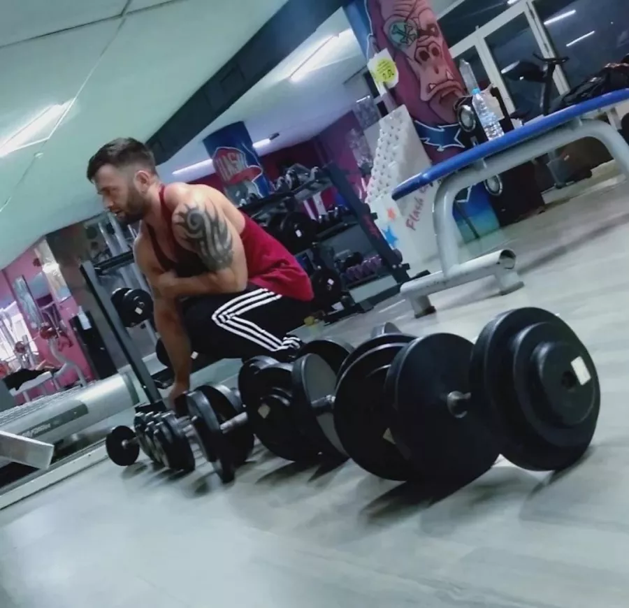 Спортивный зал Flash Gym в Стамбуле: Спорт зал, Фитнес, Тренажеры , Кардио ,