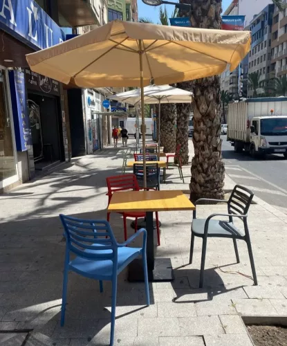 Кафе Cafeteria Luceros Coffee  в  Аликанте