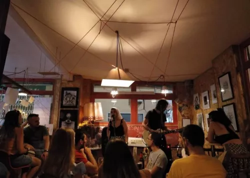 Кафе El Refugio café art nature - arte - bar  в  Аликанте