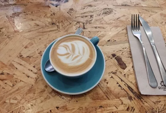 Кофейня "Sip and Wonder Coffee House"