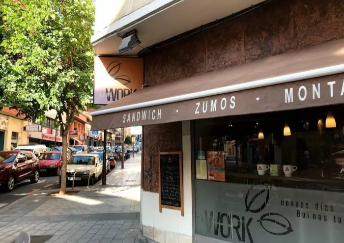 Кафе "Café Work"