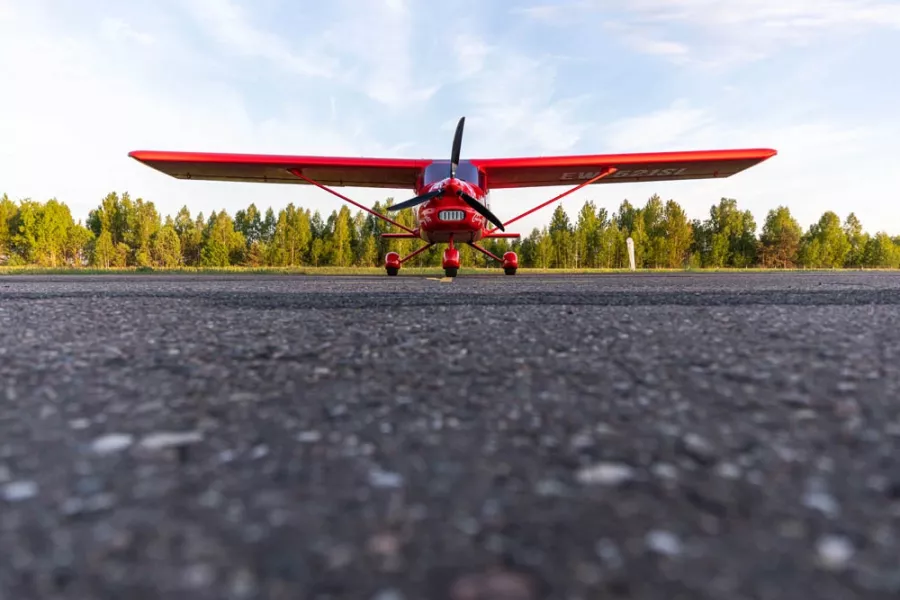 Обзорные полёты SkyFly в Минске: Самолёты, Обзорные полёты, Школа пилотов, Аренда самолётов, Обучение пилотов, Воздушные экскурсии, Ознакомительные полёты,