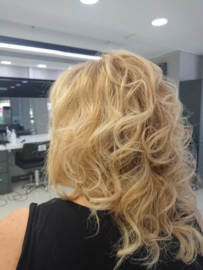 Салон красоты "La Bella Sağlıklı Yaşam Kompleksi"