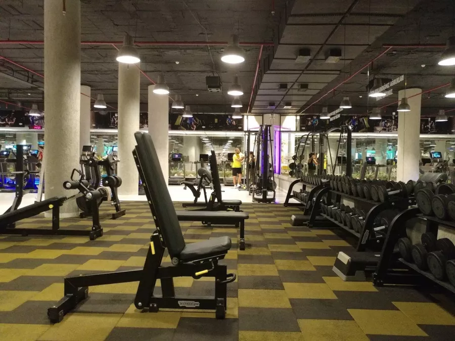 Тренажерный зал Awaros Gym в Анталии: Развитие, Массаж,