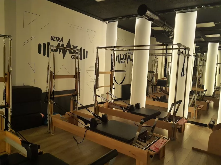 Тренажерный зал Ultra Max Gym в Анталии: Тренажерный зал, Спортивный зал, Фитнес-клуб, Развиваться,