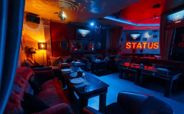 Караоке-бар "STATUS HALL"