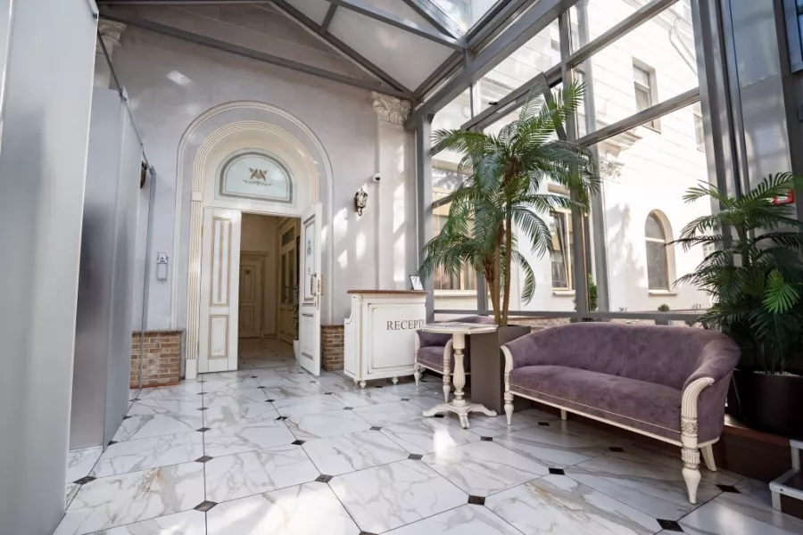 Отель IMPERIAL PALACE 4* в Минске: Отель, Номера, Шведский стол, Завтраки, Конференц-залы, Ресторан, Бар, Бесплатный интернет, Салон красоты, Массажный кабинет, Ночной клуб,
