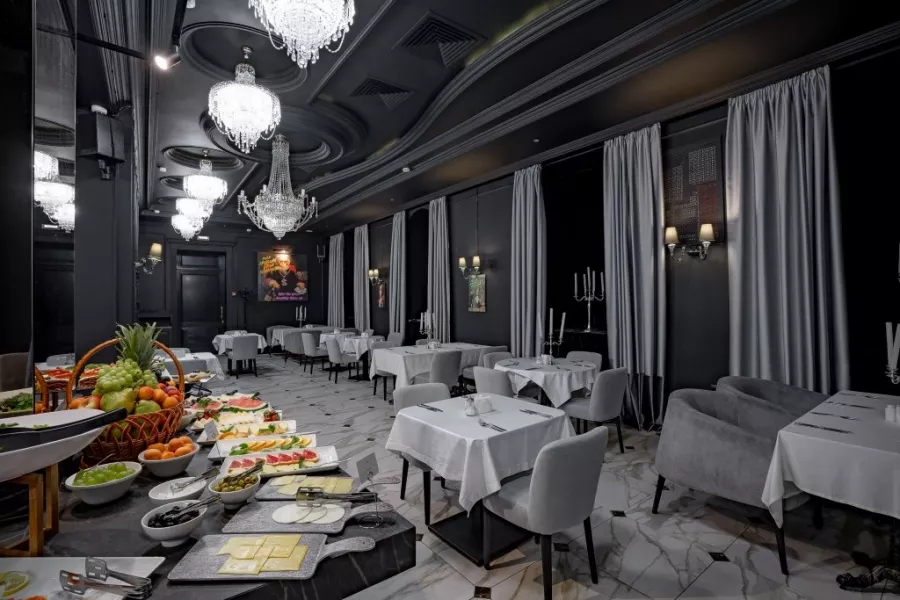 Отель IMPERIAL PALACE 4* в Минске: Отель, Номера, Шведский стол, Завтраки, Конференц-залы, Ресторан, Бар, Бесплатный интернет, Салон красоты, Массажный кабинет, Ночной клуб,