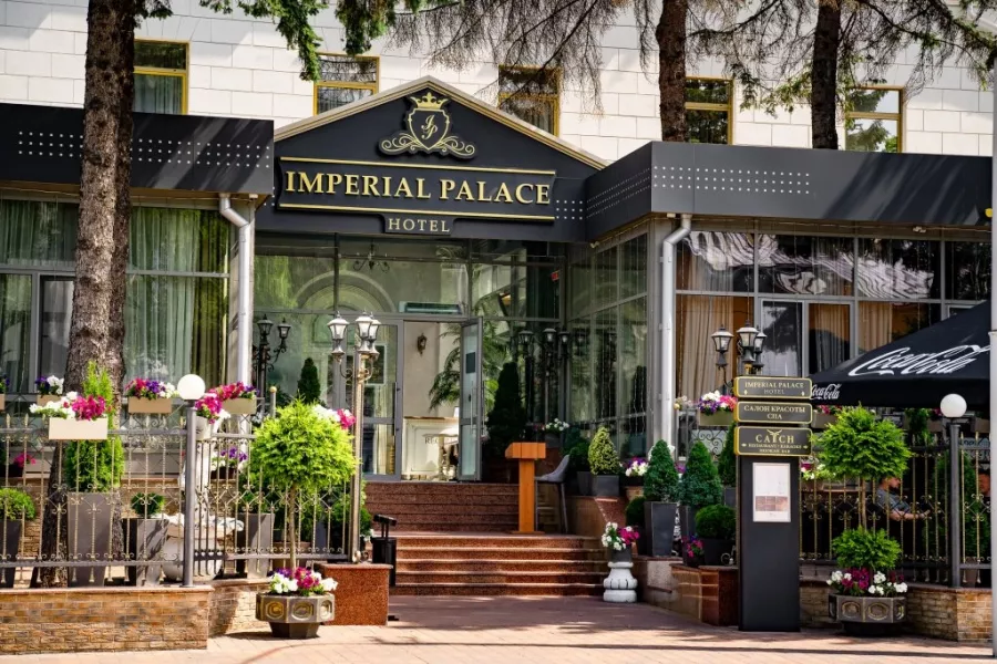 Отель IMPERIAL PALACE 4* в Минске: Отель, Номера, Шведский стол, Завтраки, Конференц-залы, Ресторан, Бар, Бесплатный интернет, Салон красоты, Массажный кабинет, Ночной клуб,