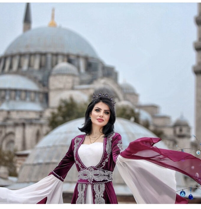 Фотостудия Taht İstanbul в Стамбуле: Фотосессии, Фото , Фотолокация , Фото на память ,